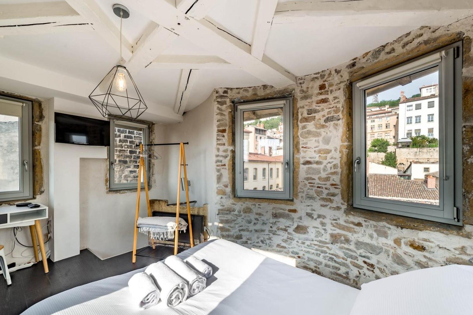 Sky'Room - Jacuzzi & Vue - Vieux Лион Экстерьер фото